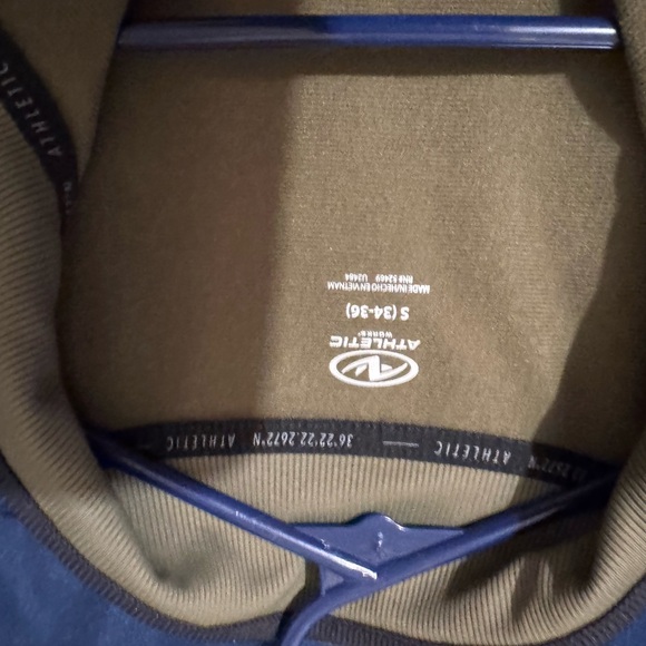 Track jacket - Picture 2 of 2